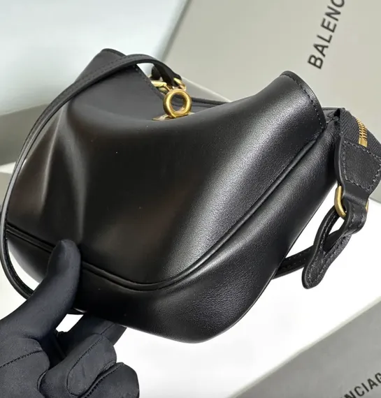BALENCIAGA RODEO Sling Pochette