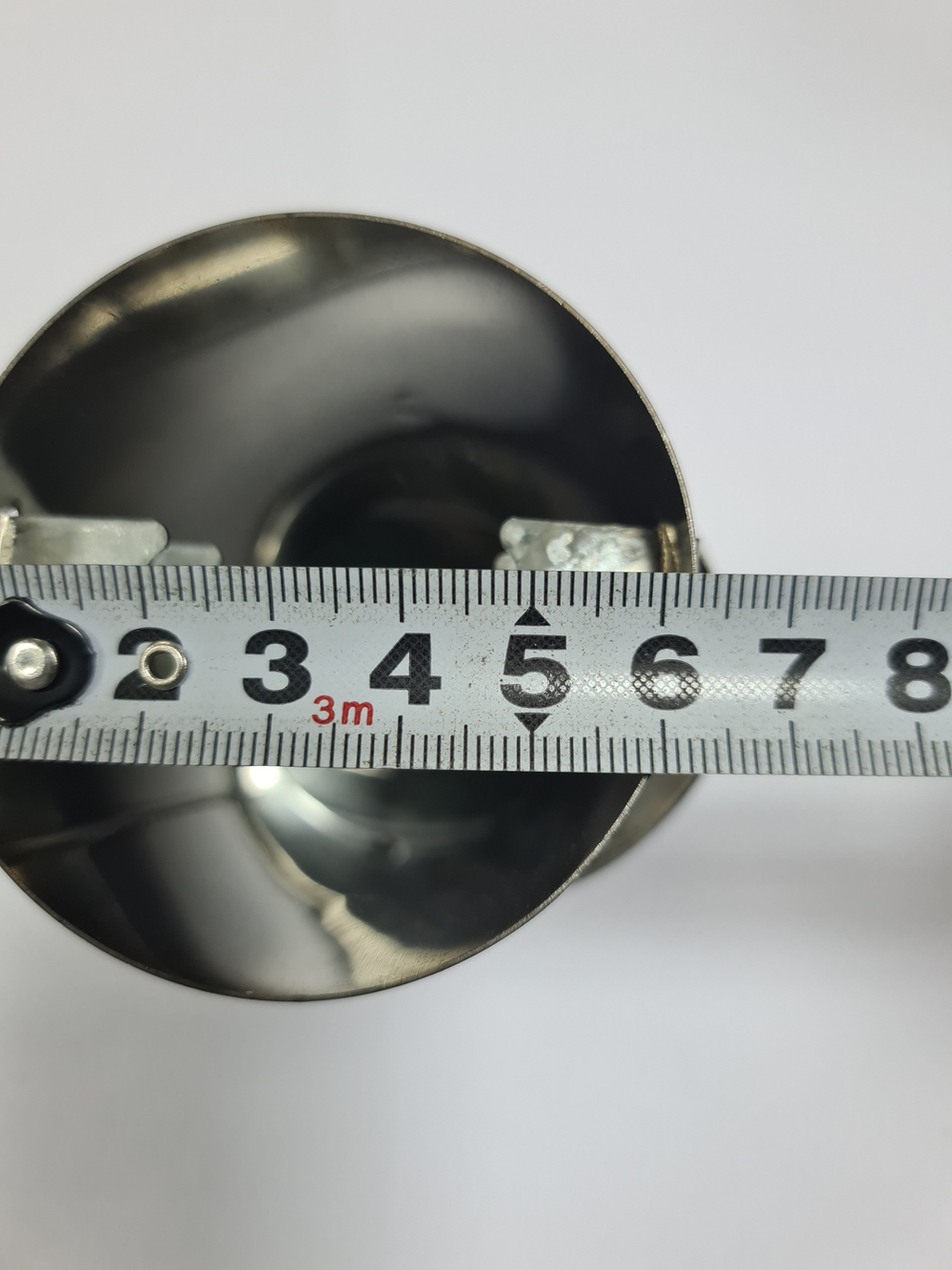 Насадка на глушитель универсальная тёмного цвета тюнинг