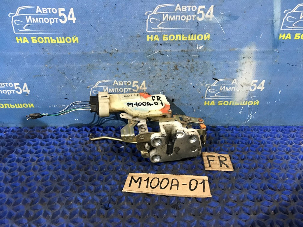 Замок двери передней правой TOYOTA DUET 2000-2004