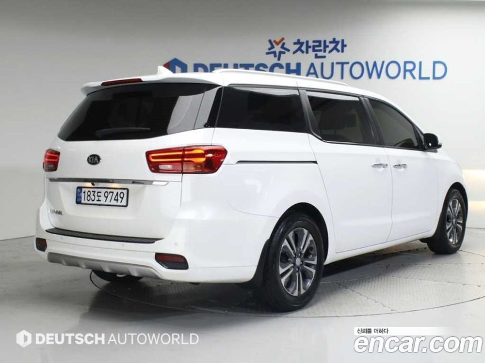 Kia The New Carnival (Sedona) 9-и местный Luxury (05.2020)
