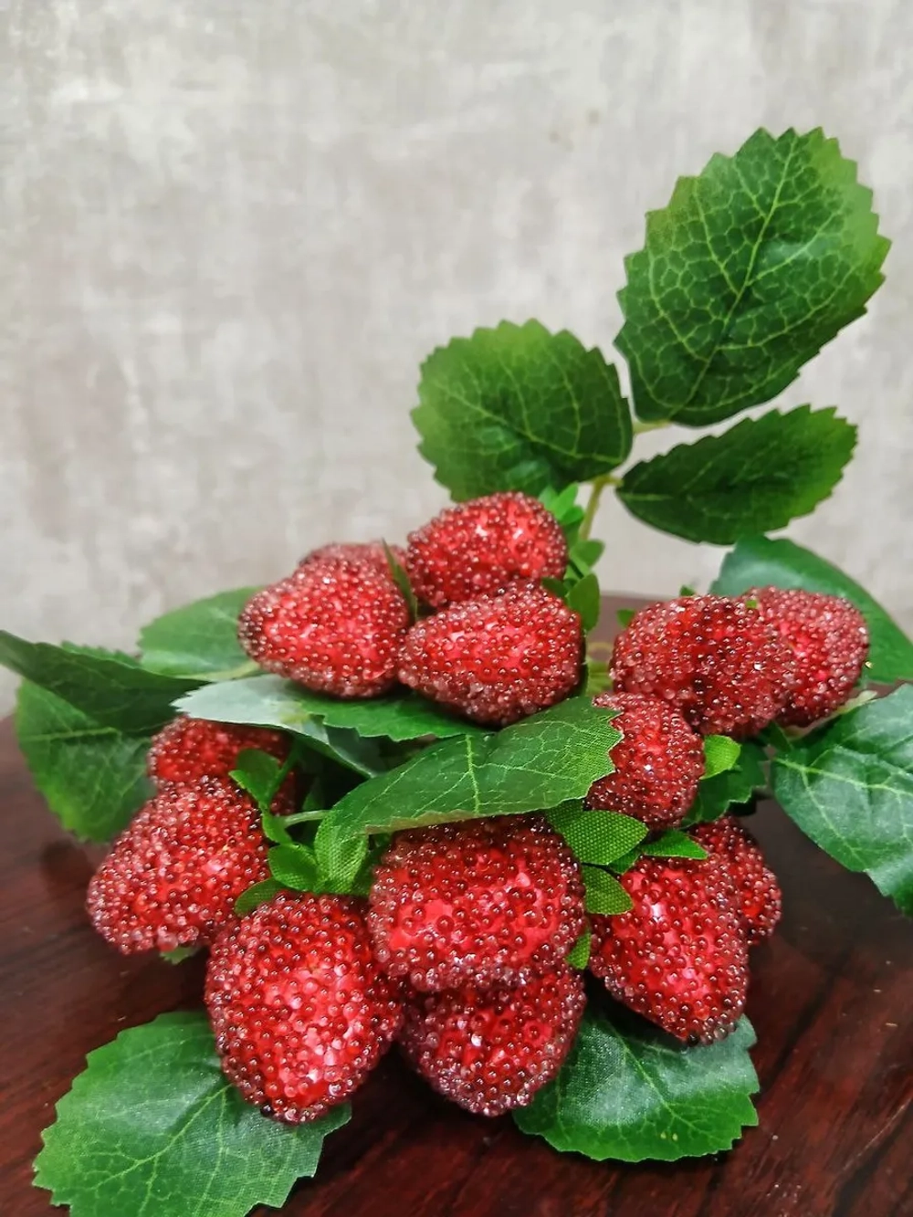 Ветка клубники "Вкусняшка"