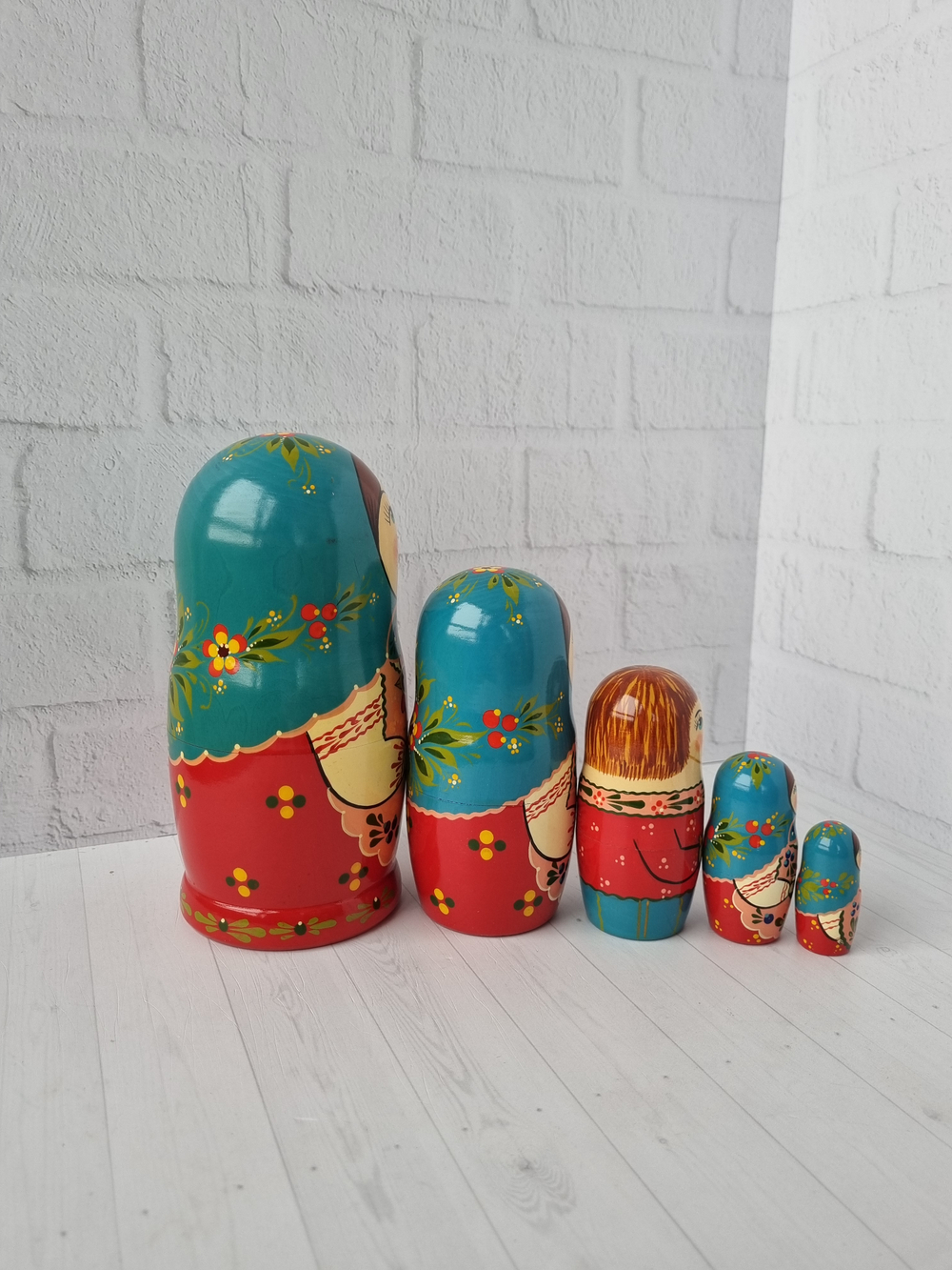 Матрешка "С курочкой" традиция 5 мест