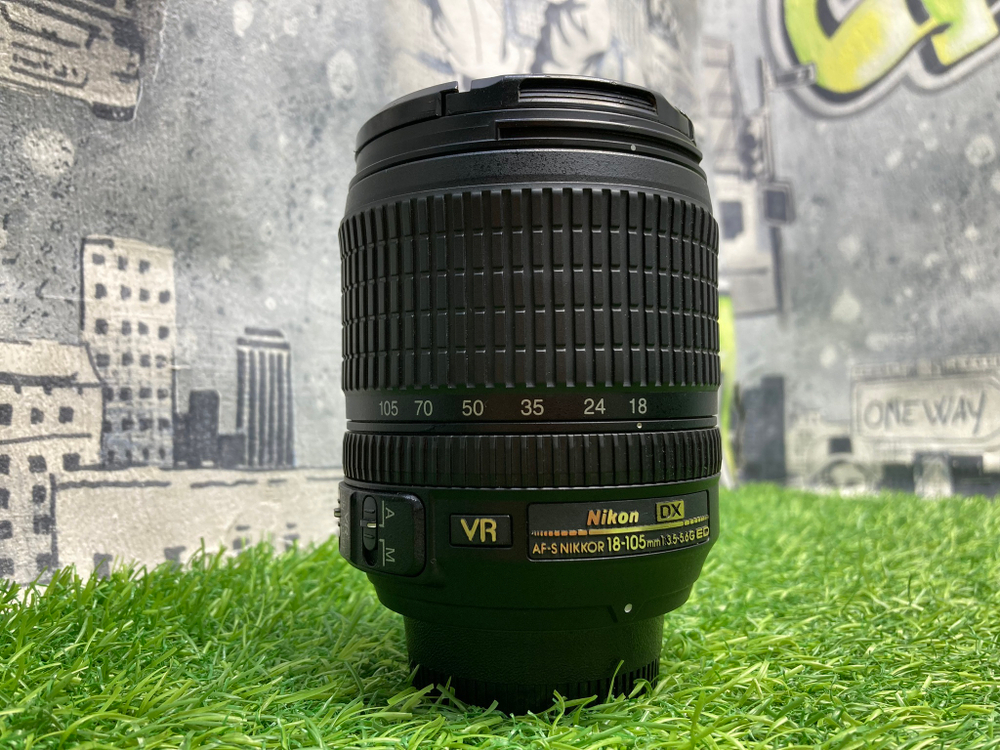 Nikon 18-105mm 3.5-5.6G AF-S ED DX VR Nikkor