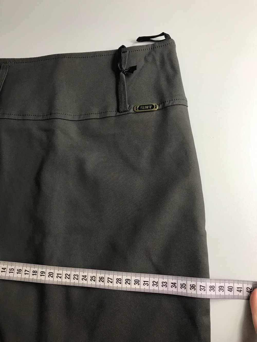 Юбка обтягивающего кроя, маркировка 36, визуально на 42 размер, новая