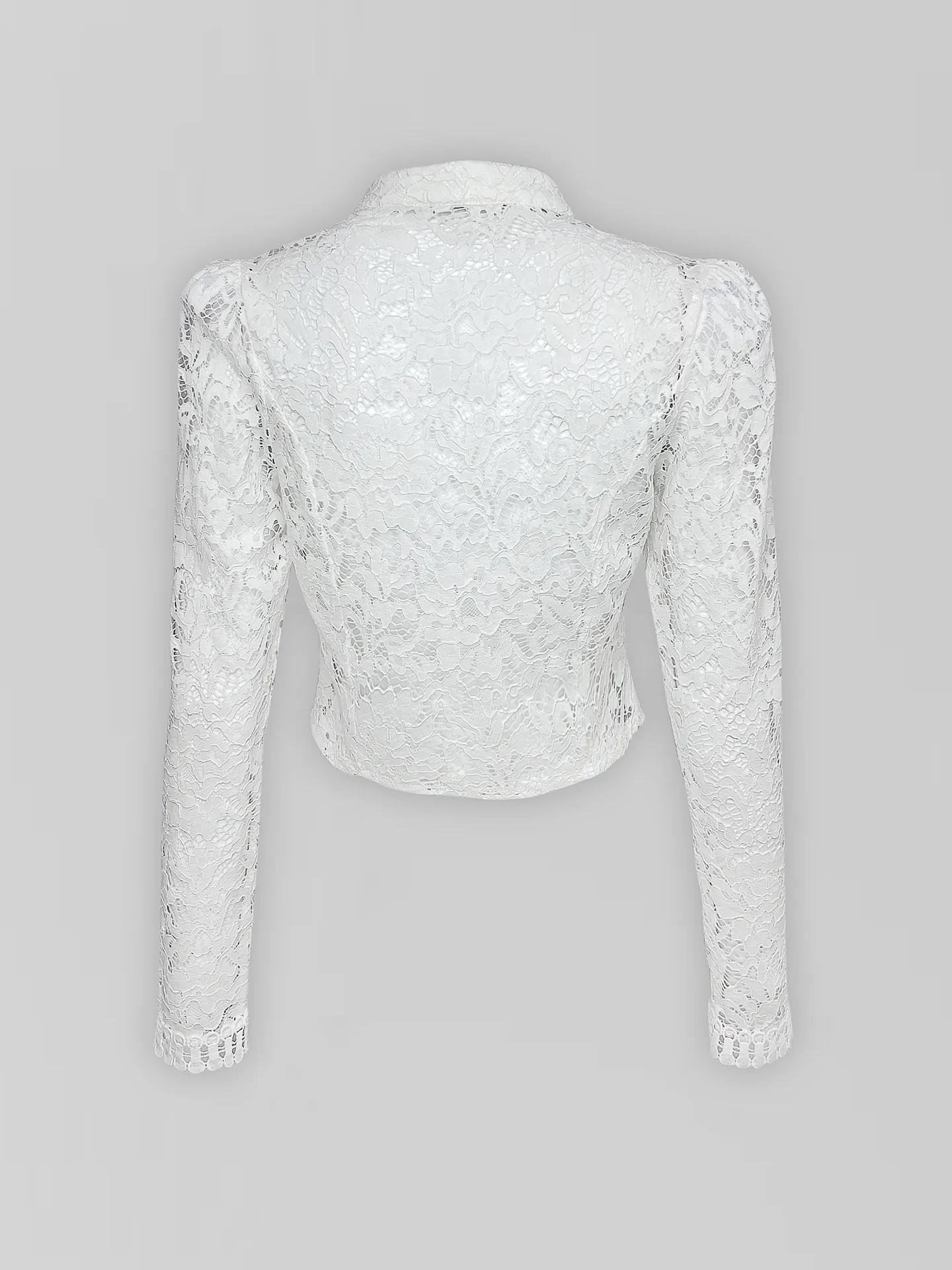 Блузка BD colleсtion однотонная приталенная из гипюра на золотых пуговицах