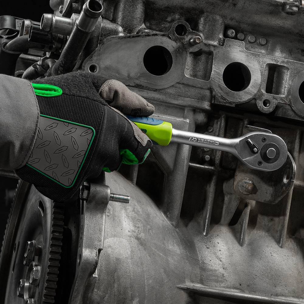 Набор инструментов, 1/2", 3/8", 1/4", пластиковый кейс 215 предм. Сибртех