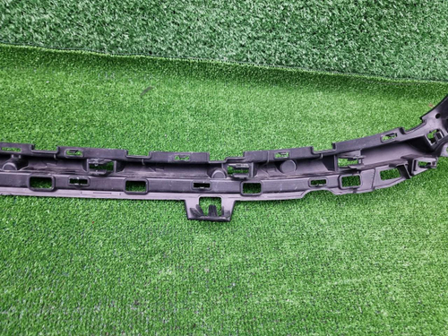 Кронштейн решетки Mercedes GLS X167 (2023-н.в.)