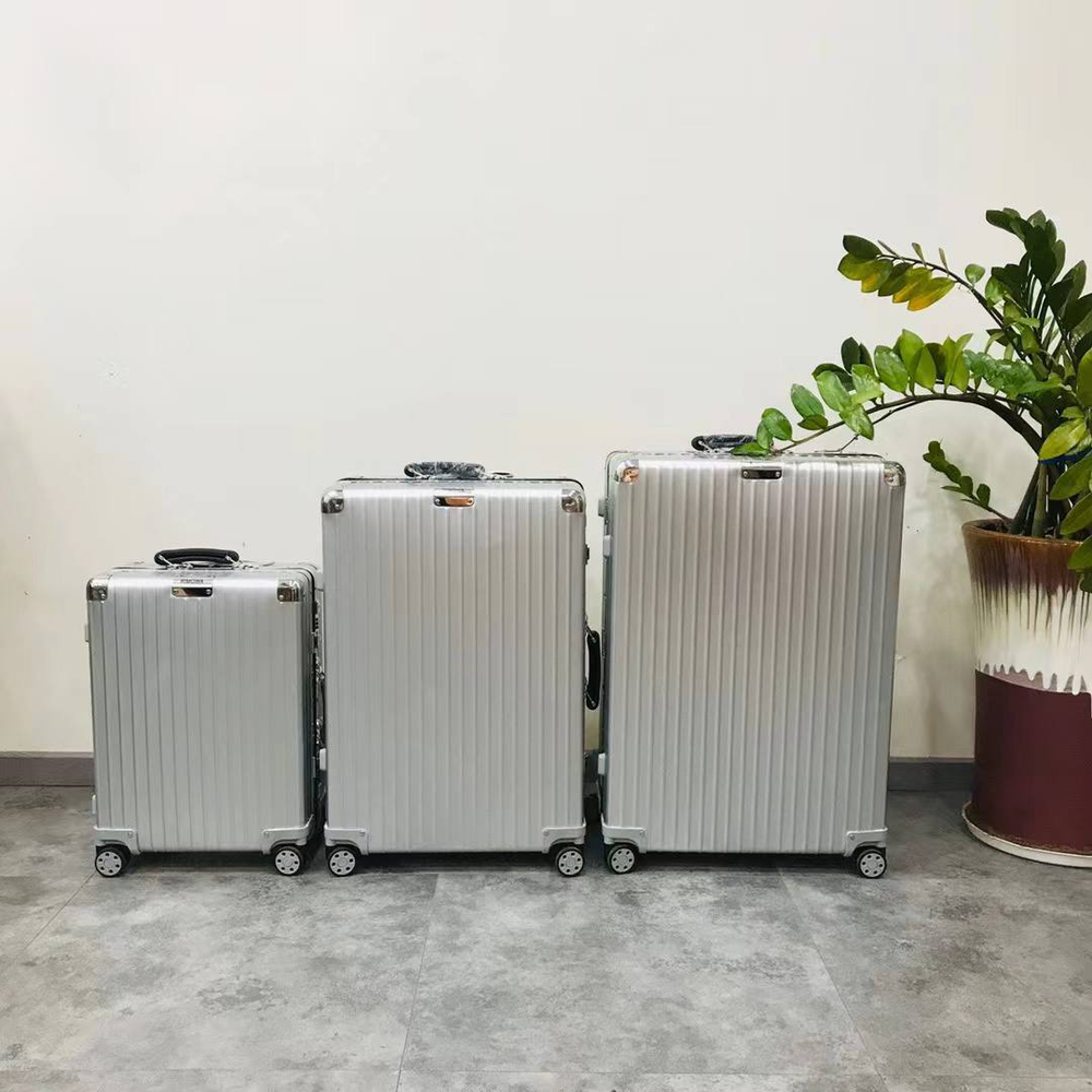 Чемодан Rimowa L, арт. 478263468