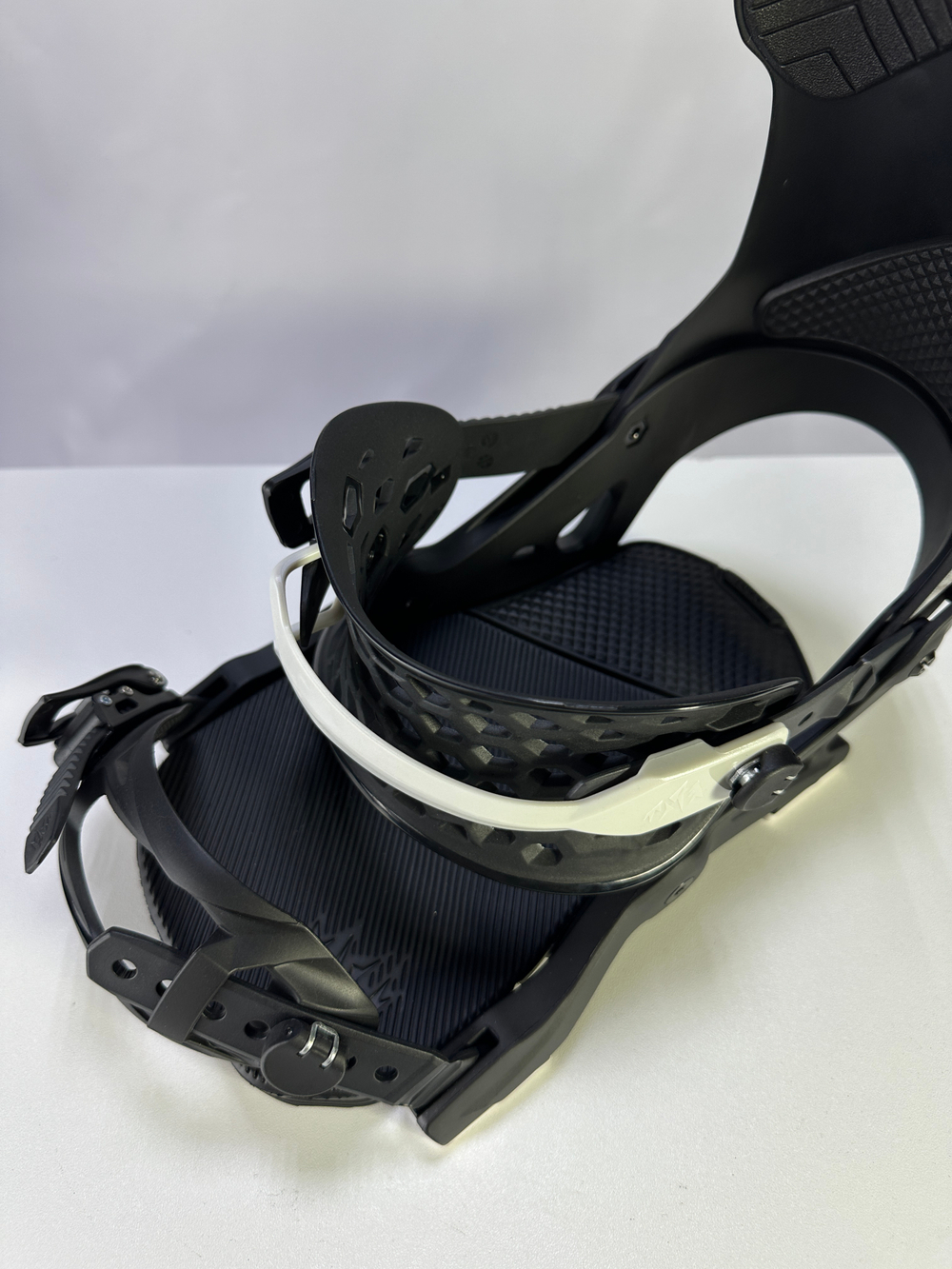 Крепления JONES Meteorite Surf Series Black