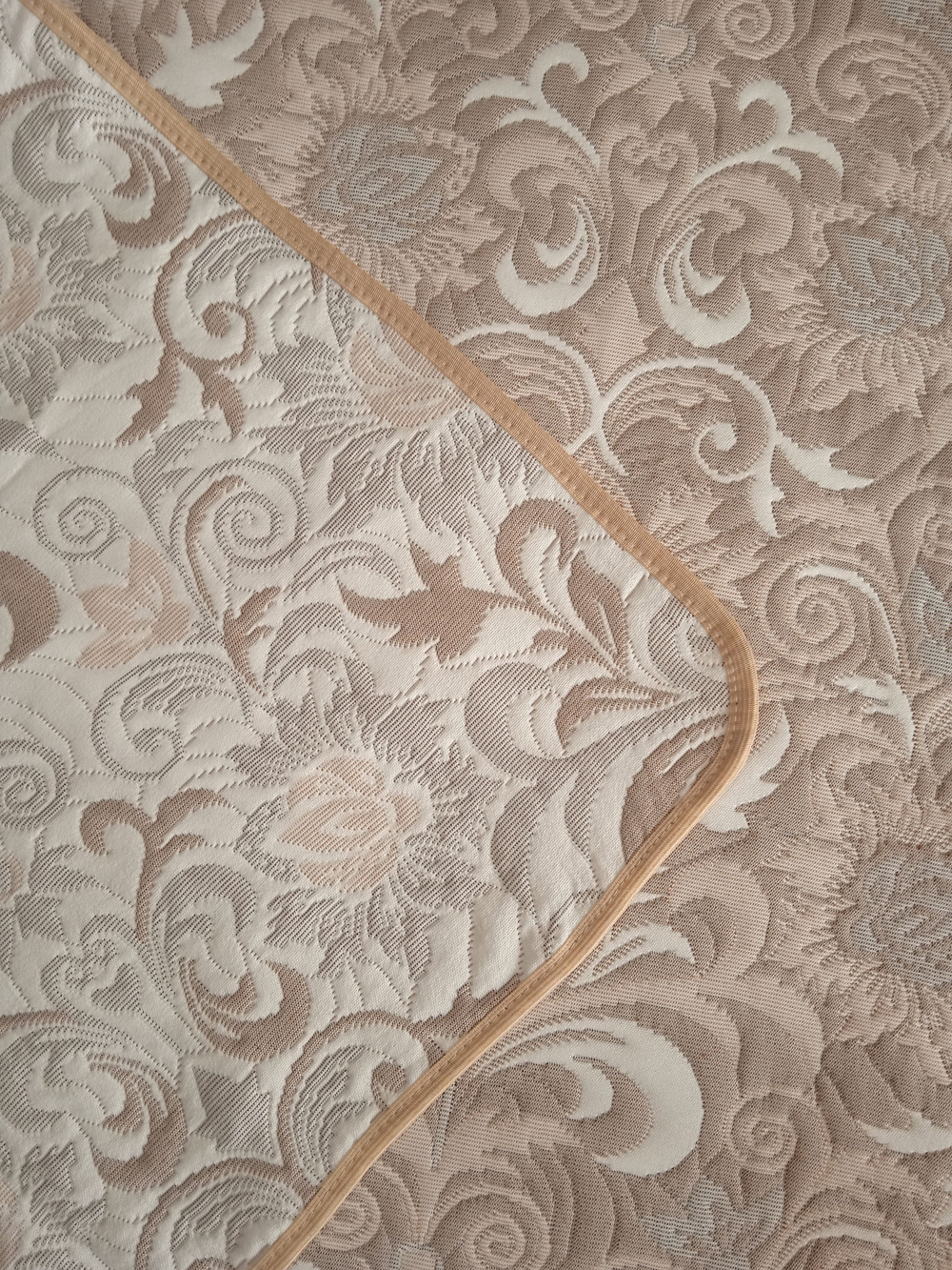 Покрывало жаккардовое двухстороннее Нежность 2662-18 евро (240х200)