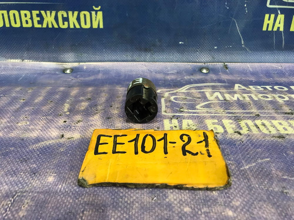 Датчик педали тормоза TOYOTA COROLLA 1994