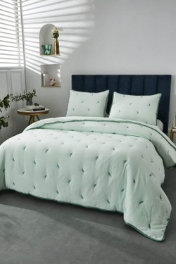 Покрывало 230x250 и 2 наволочки 50х70 Sofi De MarkO Эрика светло-зеленое