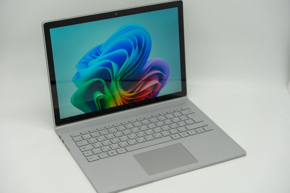 Ноутбук Microsoft Surface Book 2 ( i5-8350U )