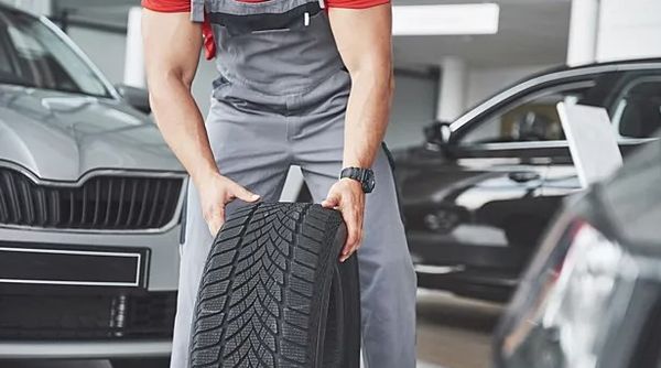 В России резко увеличились продажи шин
