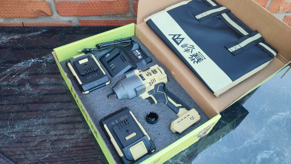 Гайковерт аккумуляторный Ударный FB-980