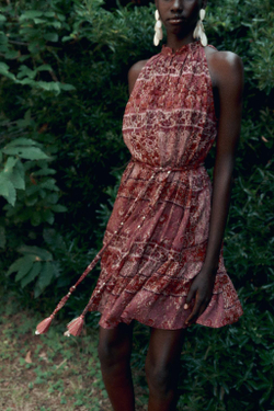 ZARA МИНИ-ПЛАТЬЕ В СТИЛЕ ПЭЧВОРК С ПРИНТОМ И ПОЯСОМ, ЦВЕТ ФУКСИИ