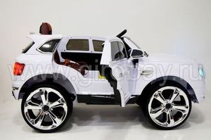 Детский электромобиль River Toys BENTLEY E777KX белый