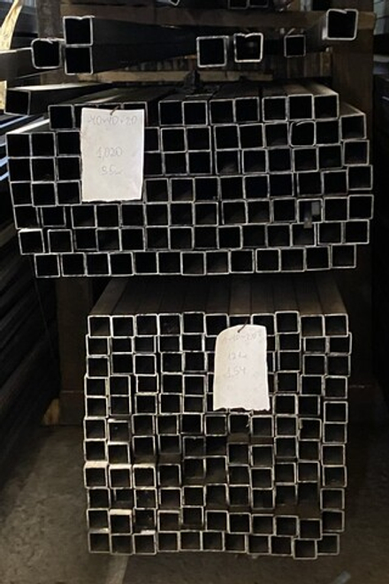 Труба 40х40х2