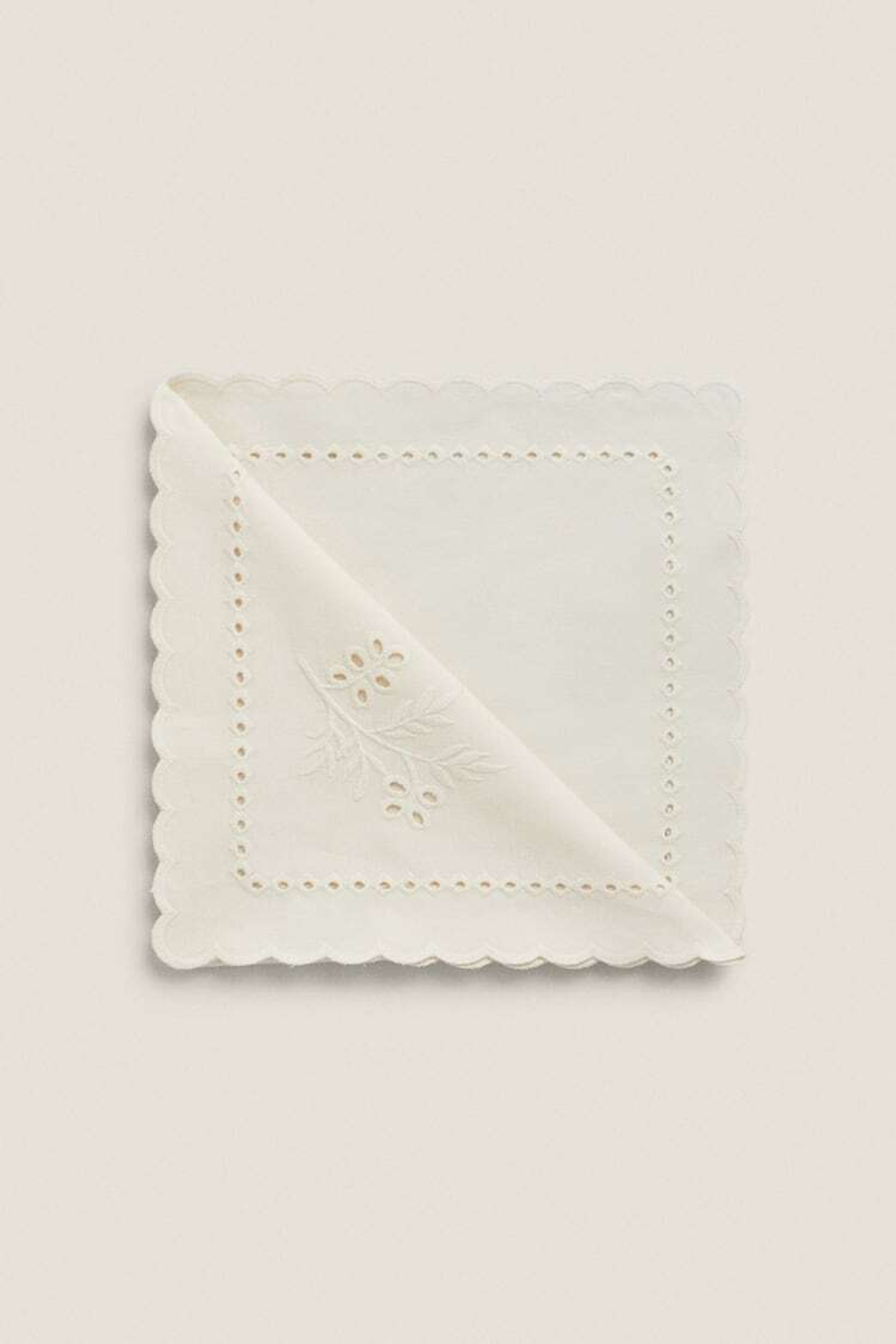 ZARA HOME УПАКОВКА САЛФЕТОК С ВЫШИВКОЙ (УПАКОВКА ИЗ 2 ШТУК), ЭКРЮ