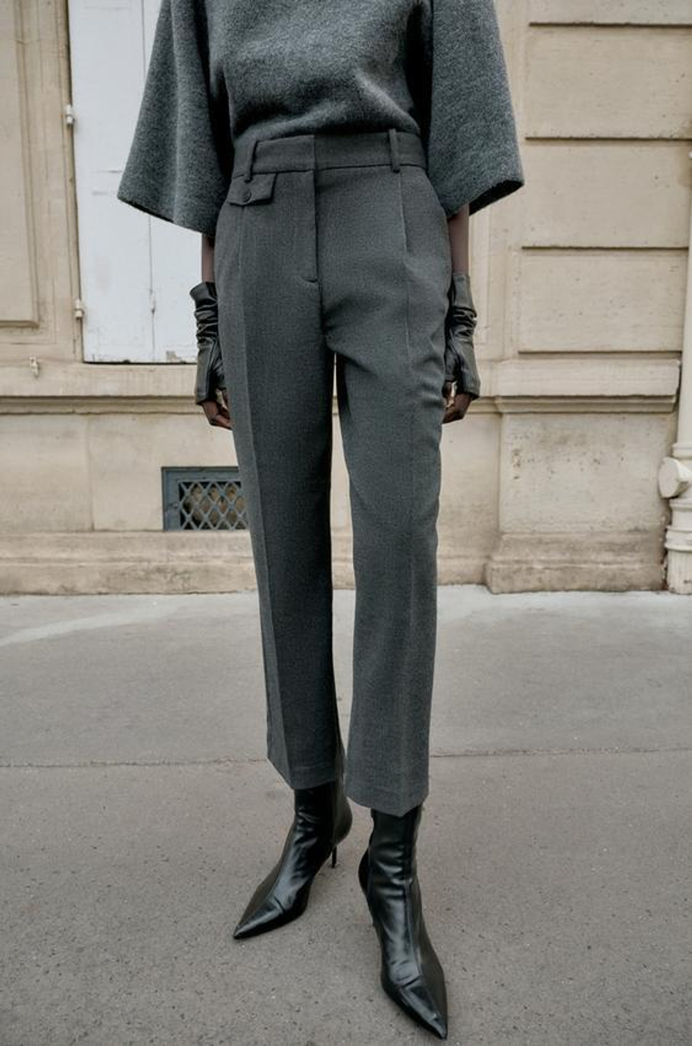 ZARA ПРЯМЫЕ БРЮКИ С ЗАЩИПАМИ, МЯГКИЙ СЕРЫЙ