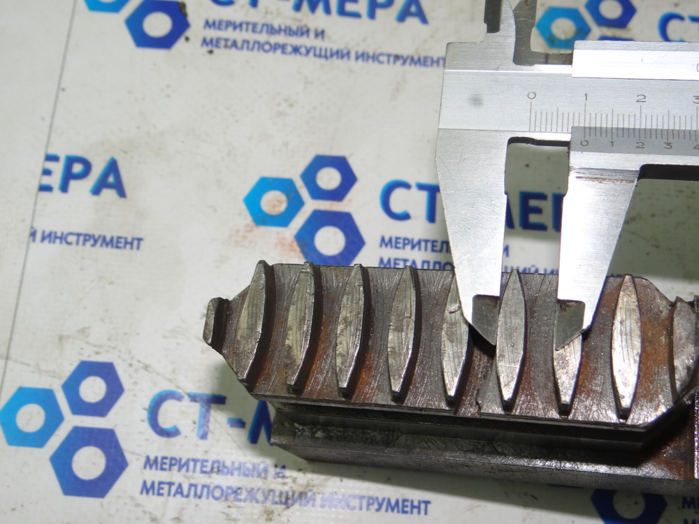 Комплект из трех сборных кулачков для токарного патрона (предположительно 250–400 мм)