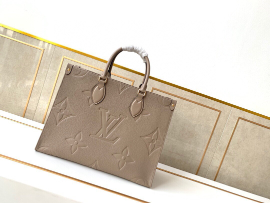 Louis Vuitton Onthego MM