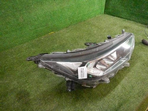 Фара правая Toyota RAV4 5 XA50 (2018-н.в.) LED