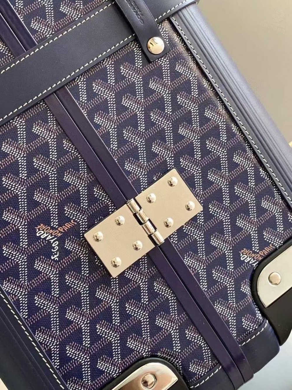 Чемодан Goyard
