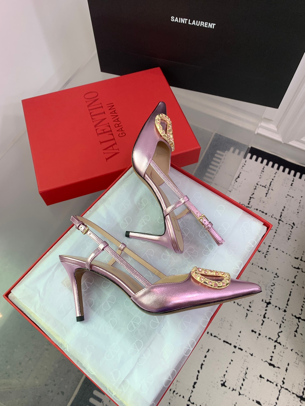Valentino Pump (2 colors)