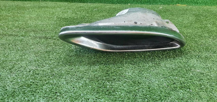 Насадка глушителя правая Mercedes E W213 (2016-2021)