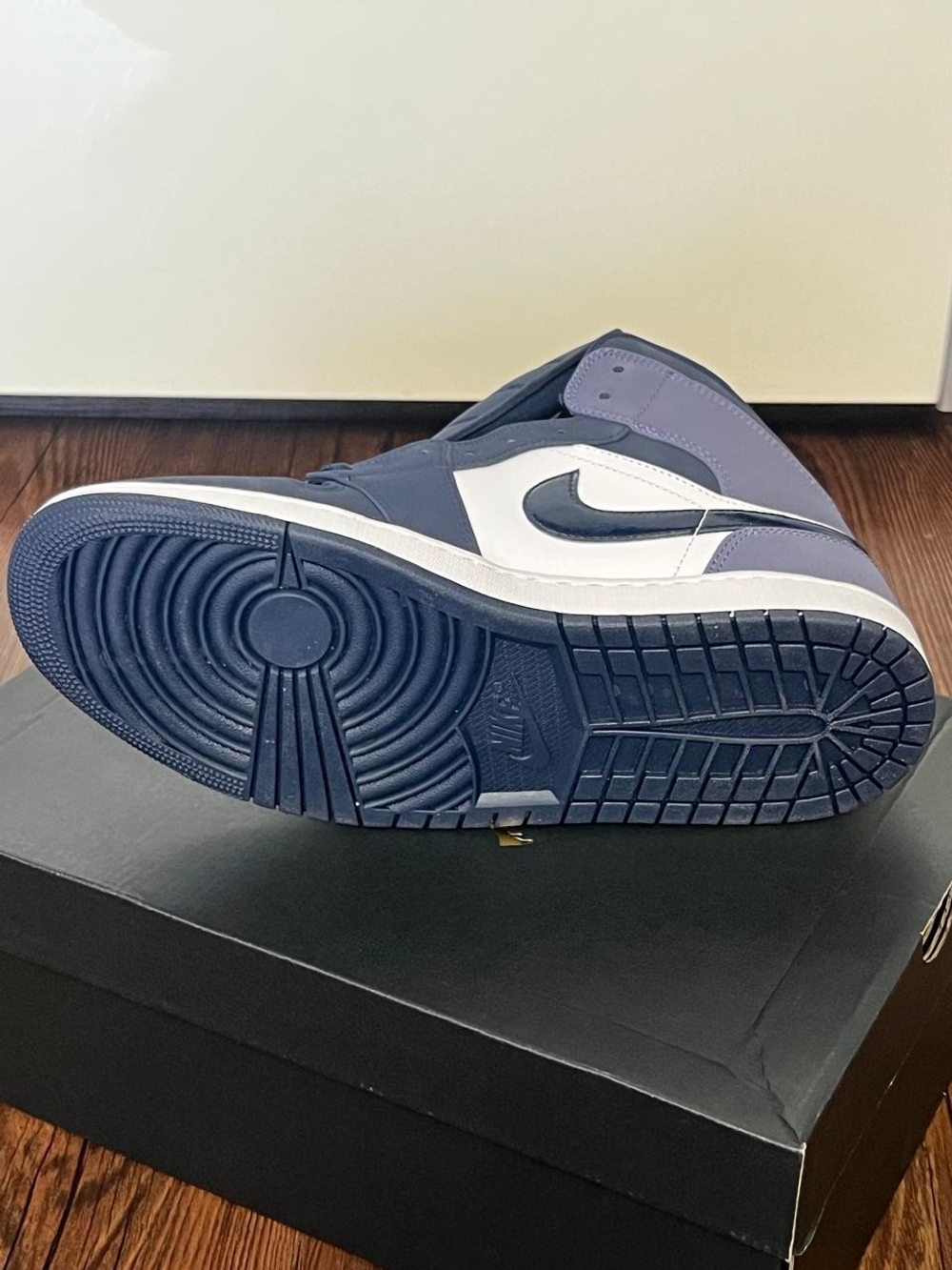 Кроссовки Air Jordan 1 Mid Obsidian