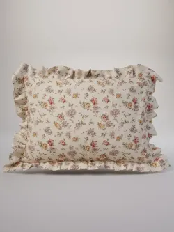 Декоративная наволочка с рюшами, оборками "Виктория" 50х70 см, 1 шт, без молнии