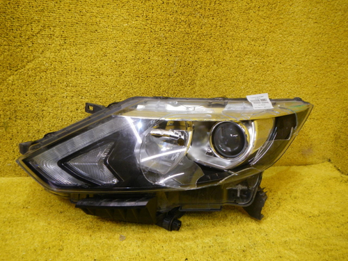 Битая Фара левая Nissan Qashqai J11 (2013-2019) галоген