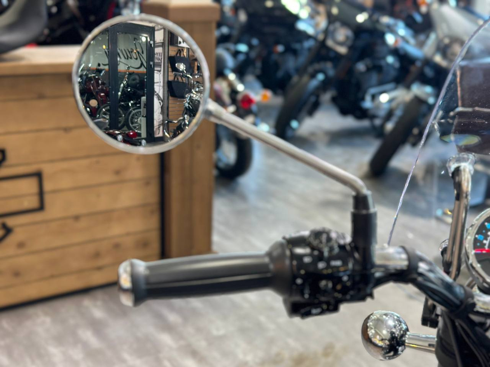 Royal Enfield Meteor 350 Aurora Black
