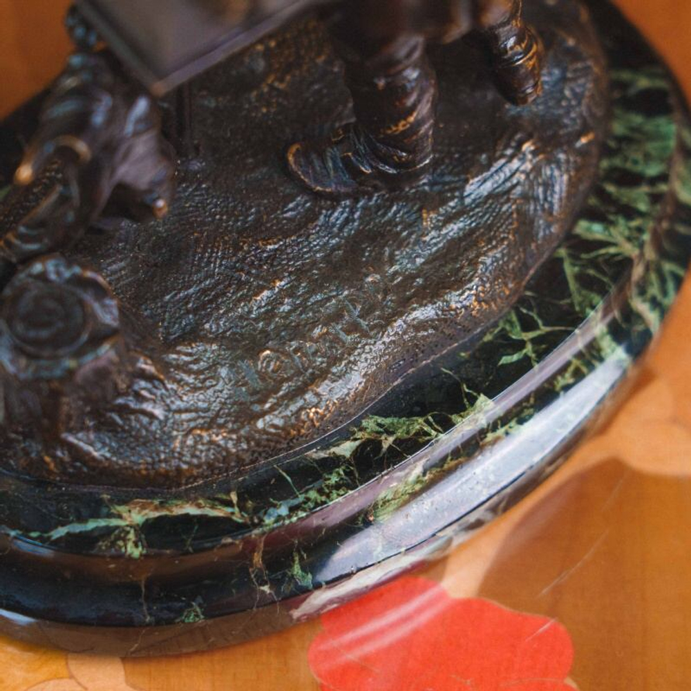 Жанровая композиция с термометром «Мальчик с шарманкой»