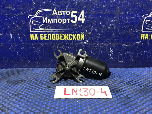 Моторчик переднего дворника TOYOTA HILUX SURF 1992