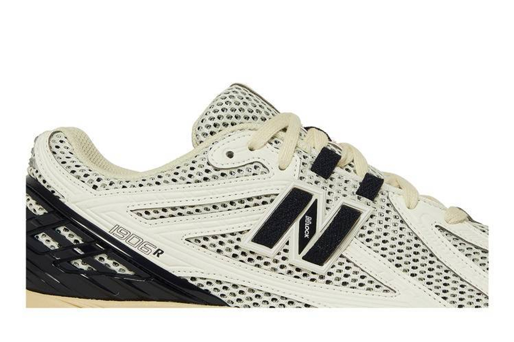 Кроссовки New Balance Nb 1906R "Urbancore"