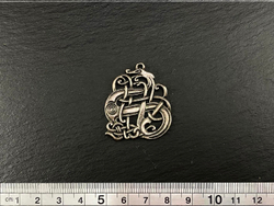 Подвеска. Змей большой