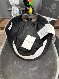 Бейсболка Balenciaga