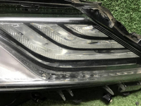 Битая Фара правая Toyota Camry xv70 (20-нв) LED