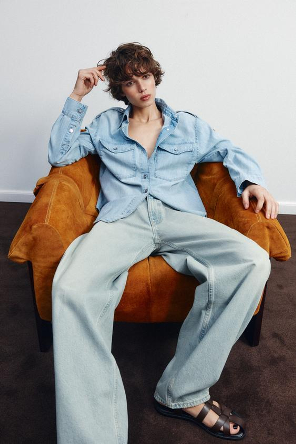 ZARA ДЖИНСЫ TRF MINI BALLOON СО СРЕДНЕЙ ПОСАДКОЙ, ГОЛУБОЙ