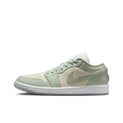 Женские кроссовки Air Jordan 1 Low SE 'Sail Seafoam' HF4078-100