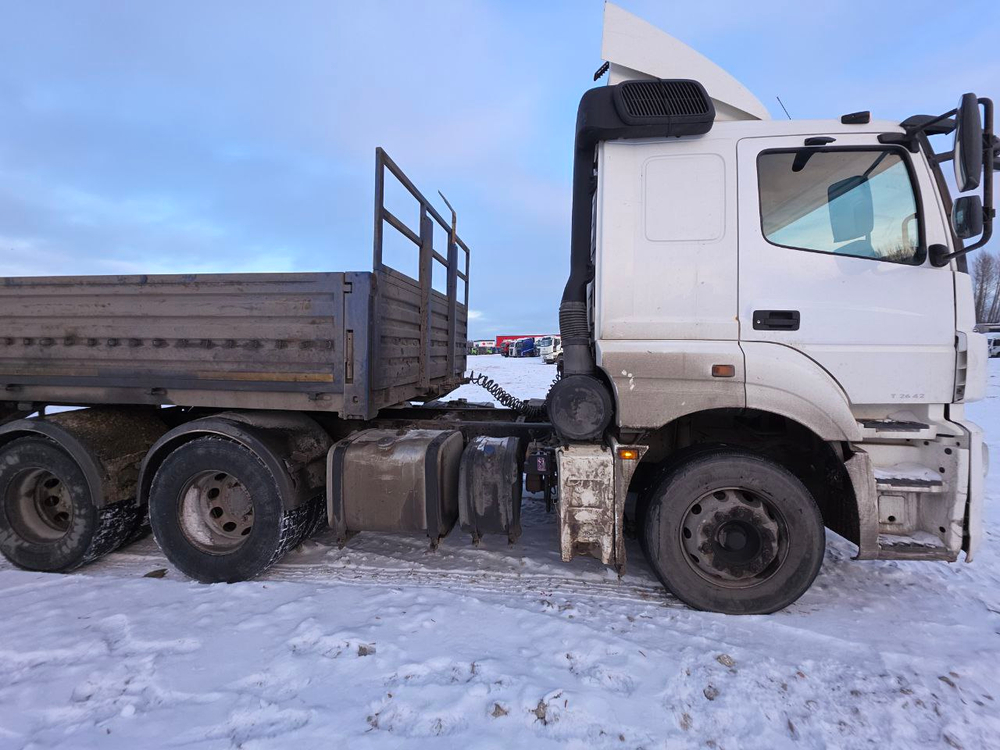 КамАЗ 65206 6x4 Седельный тягач 65206-002-68(Т5) (Дизельный, 12,0 л, 428 л.с., МТ)
