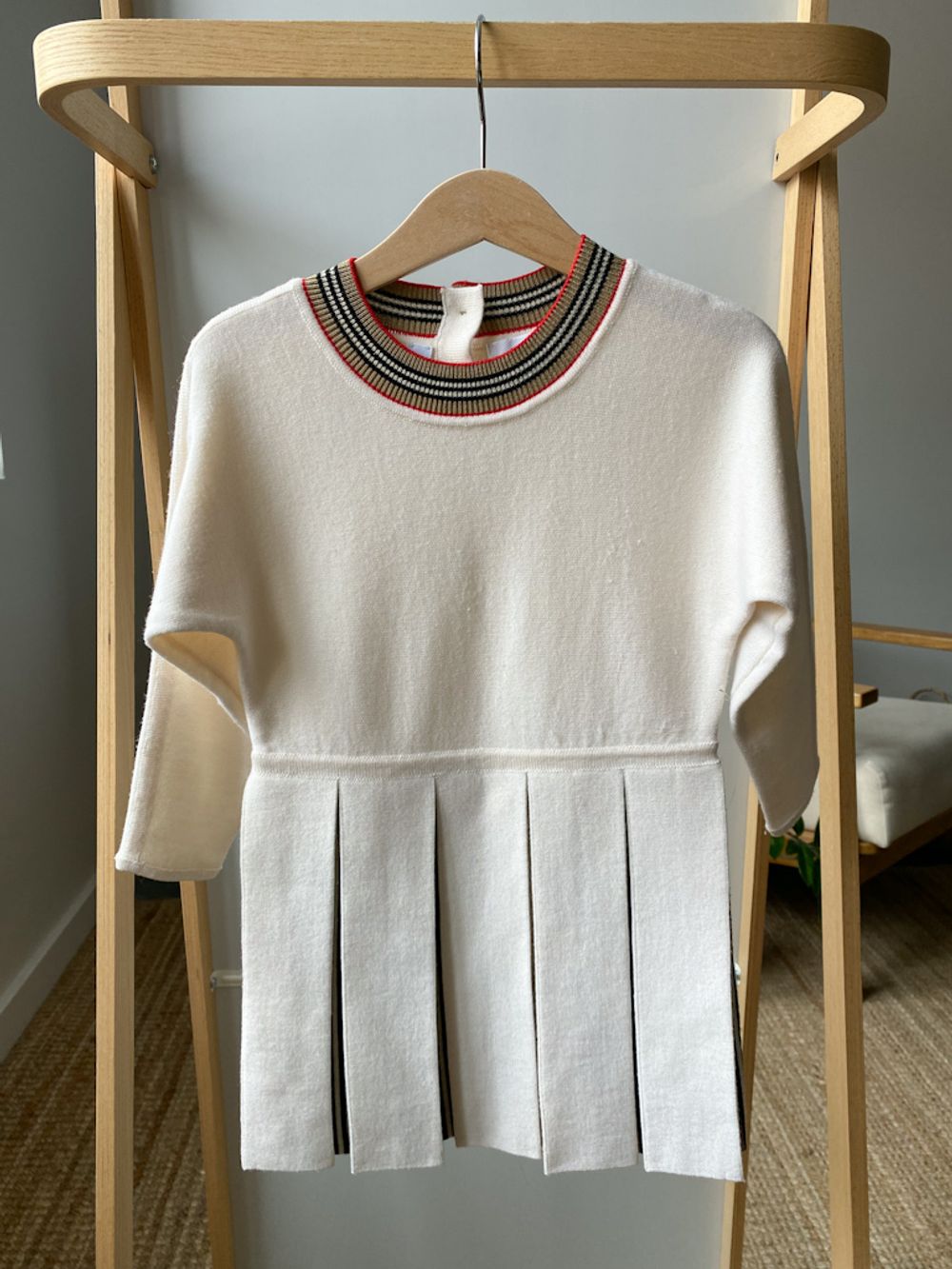 Шерстяное платье Burberry, 92