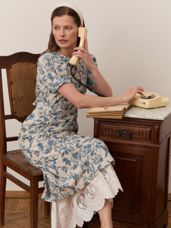 Платье с коротким рукавом