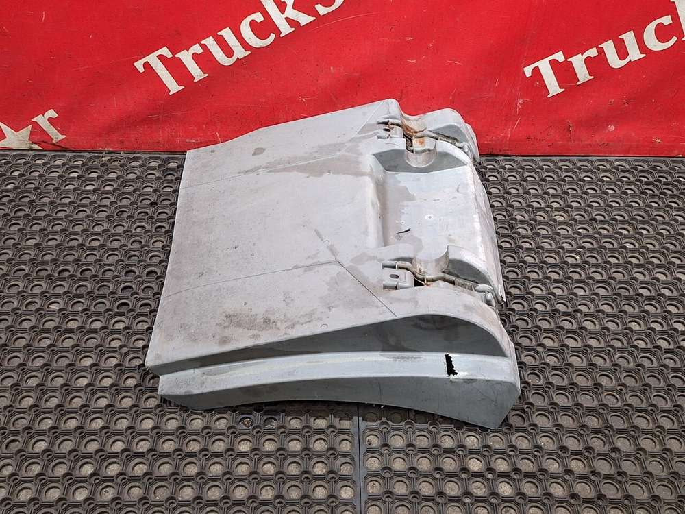 Крыло заднее левое передняя часть