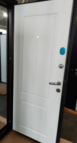 Дверь Входная 9 смТайга серебро  Белый клен