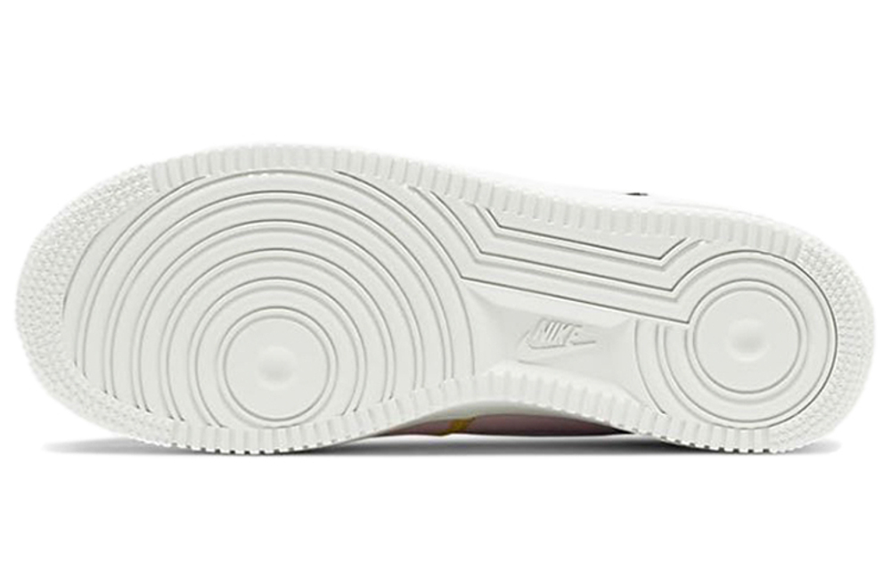 Кроссовки Nike Air Force 1 07 Lx (Женская размерная сетка)