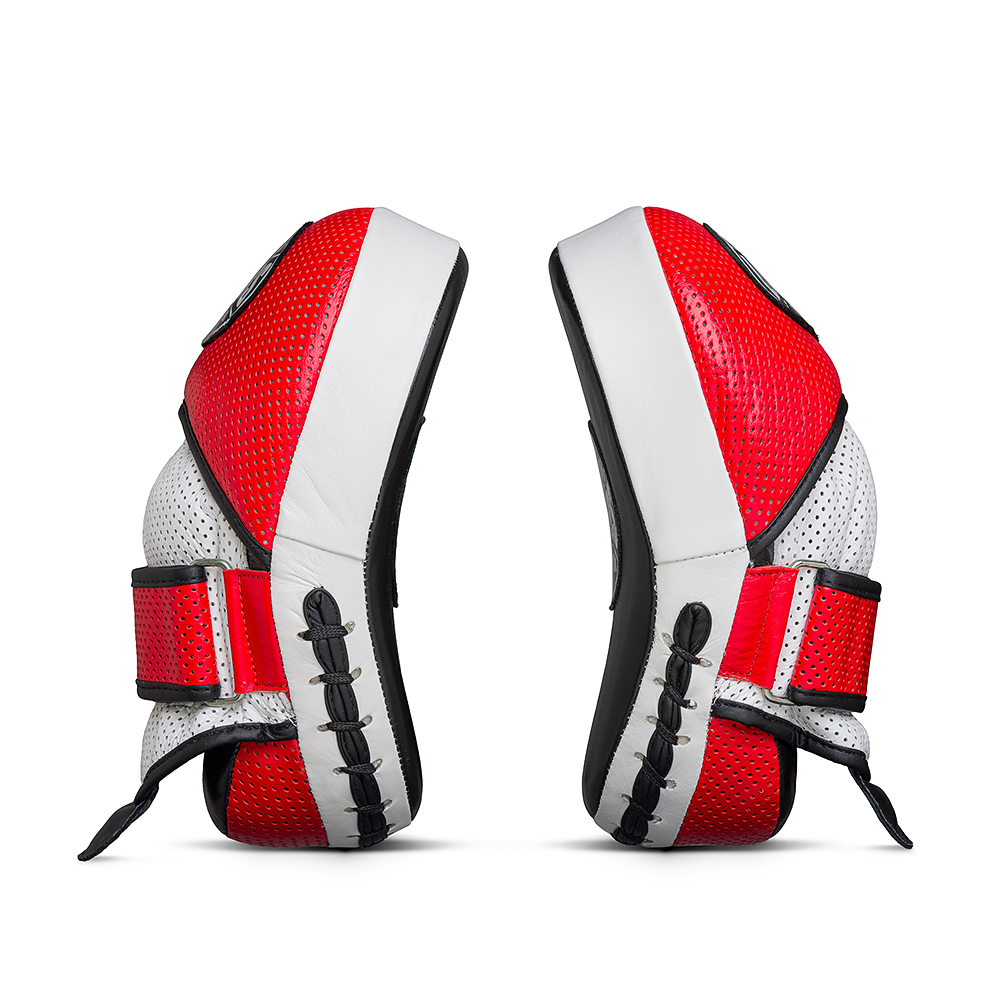 Лапы тренерские Leaders Classic Curved BK/RD/WH