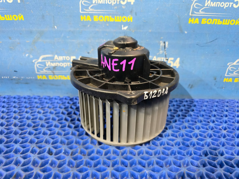 Моторчик печки TOYOTA WISH 2003-2009